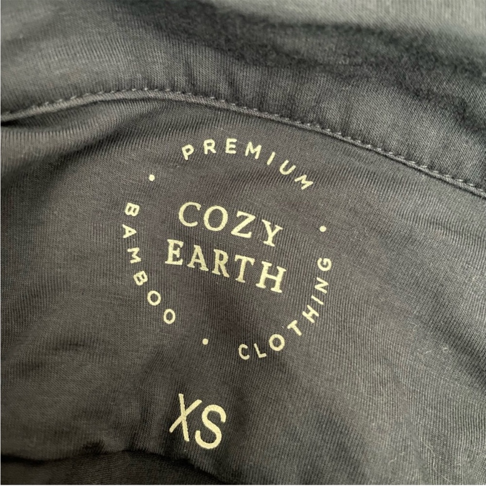 Cozy Earth Pajama Top & Pants Matching Two Piece Set in Navy XS - Picture 5 of 10
